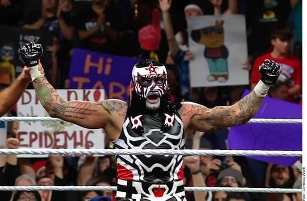 El luchador mexicano Penta Zero Miedo se estrena con victoria en la WWE El luchador mexicano Penta Zero Miedo se estrena con victoria en la WWE