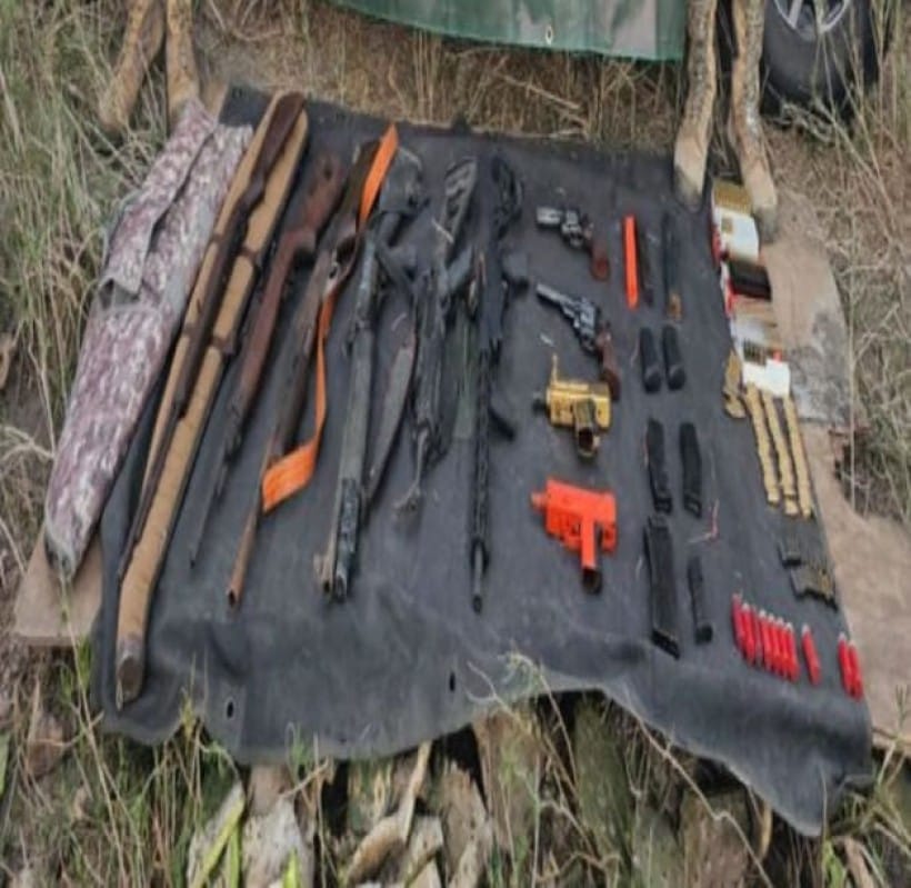 Aseguran vehículo con blindaje artesanal en Soto la Marina Aseguran vehículo con blindaje artesanal en Soto la Marina