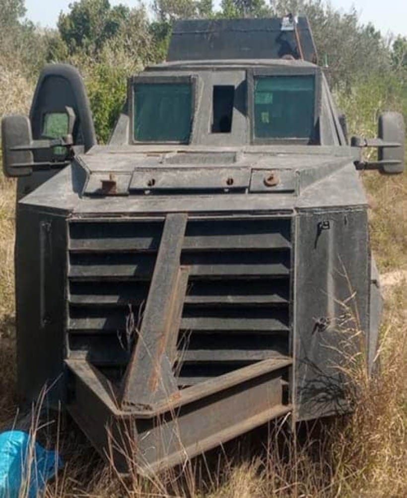 Aseguran vehículo con blindaje artesanal en Soto la Marina Aseguran vehículo con blindaje artesanal en Soto la Marina